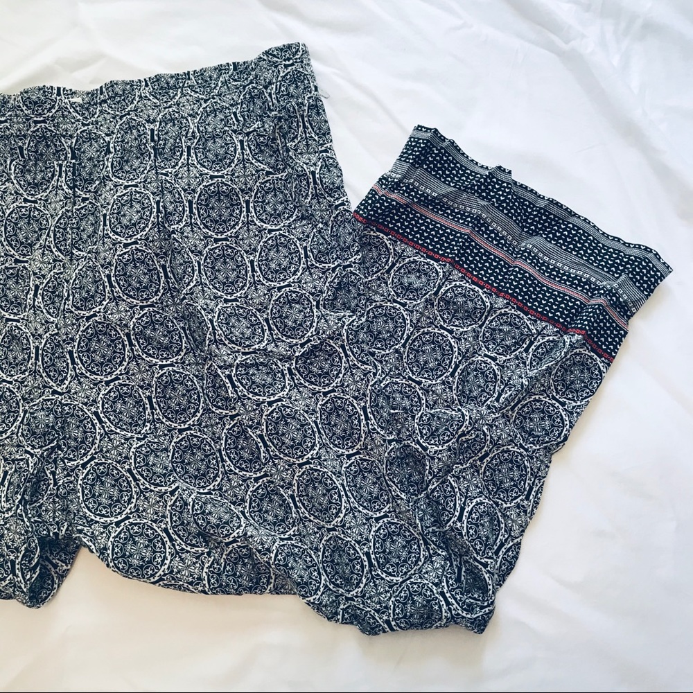 Dana Buchman Black and White Patterned Cropped Pants